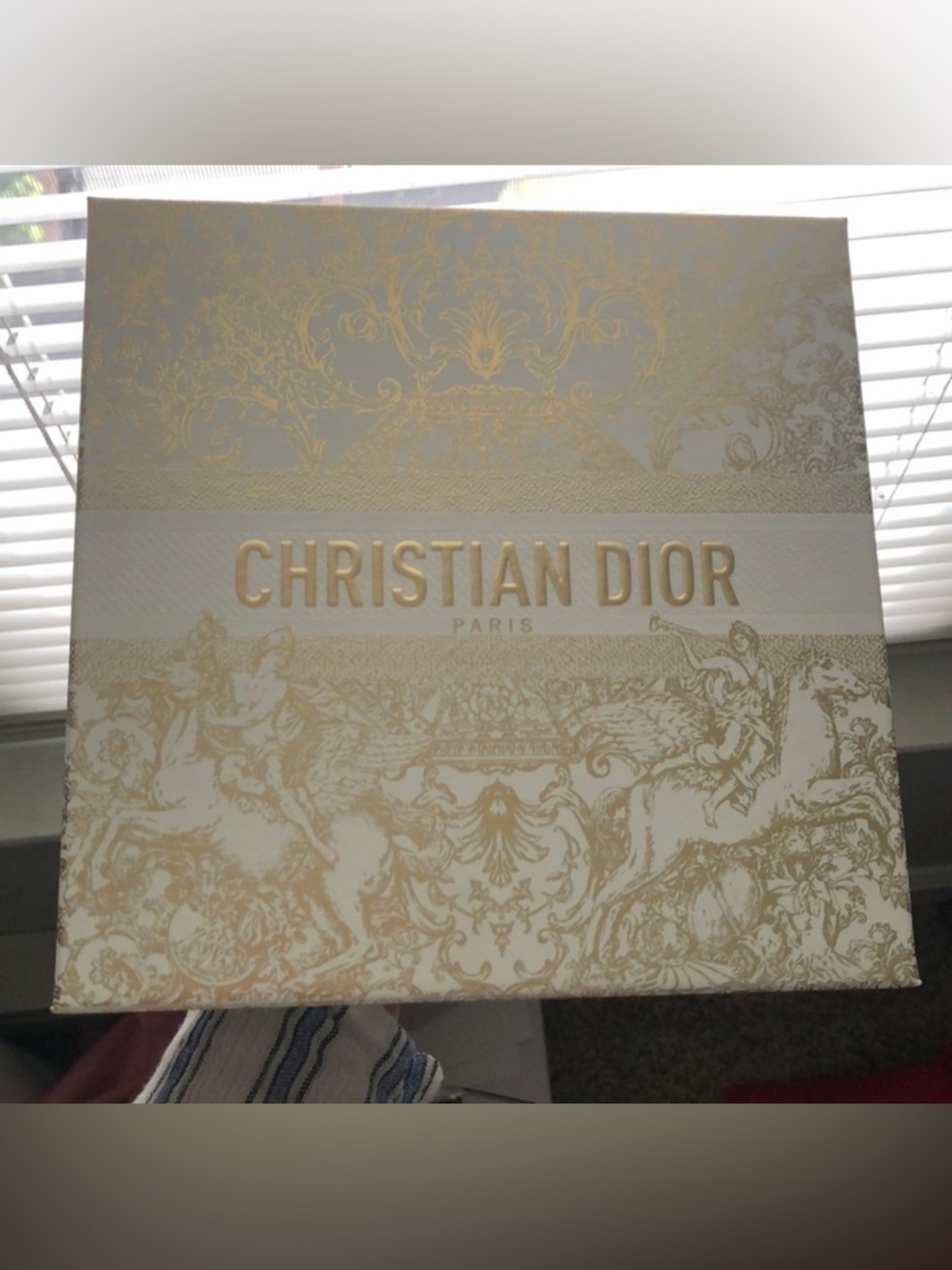 Christian Dior holiday box 2023